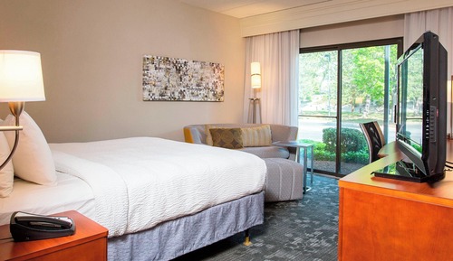 Habitación, 1 cama de matrimonio grande, no fumadores (Mobility/Hearing Access, Roll-in Shwr)