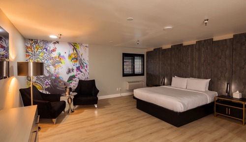 Elevated Boutique Suite
