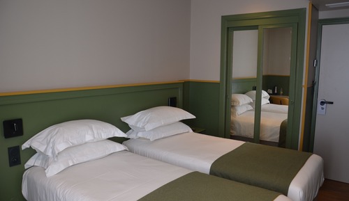 Habitación clásica con 2 camas individuales