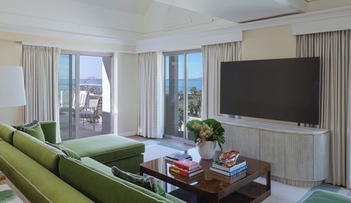Suite, 1 King Bed, (Malibu Sunset)