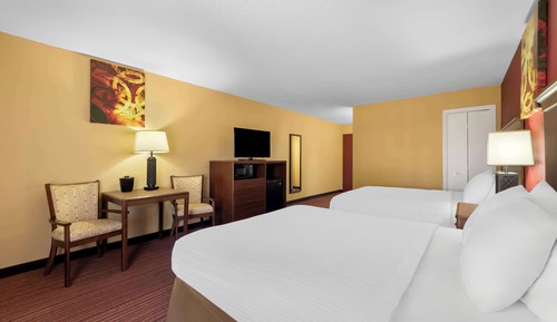 Habitación estándar, 2 camas de matrimonio, no fumadores, frigorífico y microondas