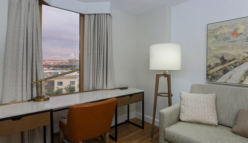 Suite, 1 cama de matrimonio grande con sofá cama, no fumadores, vistas a la ciudad (Balcony)