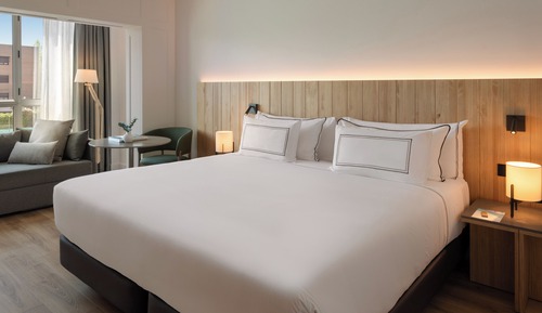 Melia Room, The Level, Pool View (2+1)