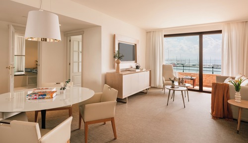 Red Level Presidential Suite Sea and Cathedral View