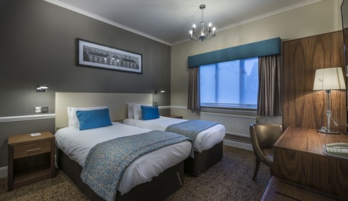 Habitación clásica con 2 camas individuales