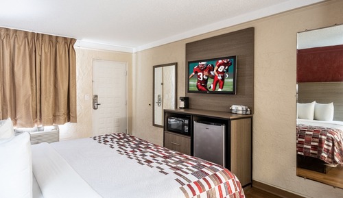 Habitación superior, 1 cama de matrimonio grande, no fumadores (Roll-In Shower)