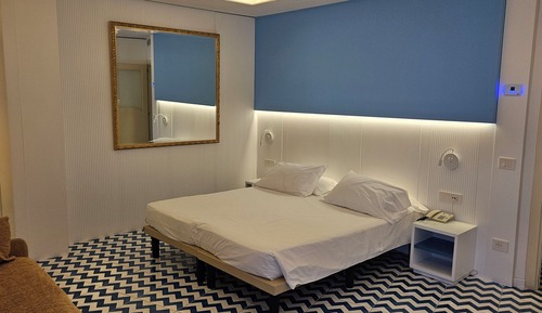 Habitación cuádruple estándar, 1 habitación