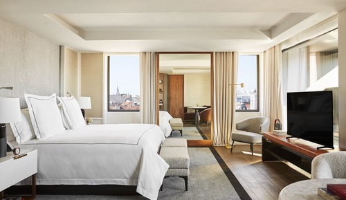 Junior Anglada Suite