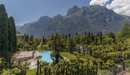 Luxury Penthouse, Hot Tub, Lake View,SPA access included