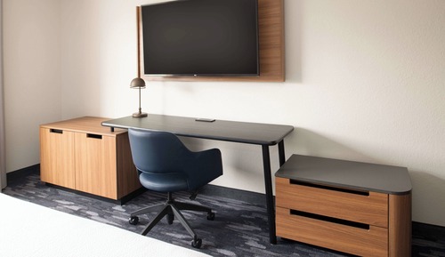 Habitación, 1 cama de matrimonio grande (Mobility/Hearing Accessible, Tub)