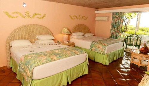 Habitación superior, vistas al jardín