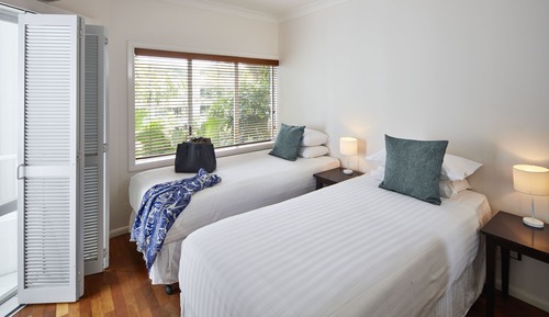 2 Bedroom Beach Front Apartment