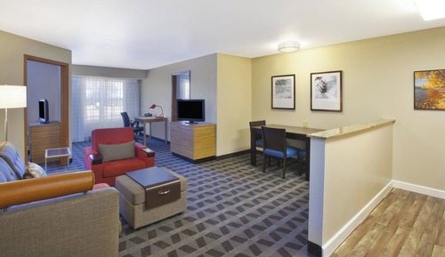 Suite, 2 habitaciones (Mobility/Hearing Accessible, Tub)