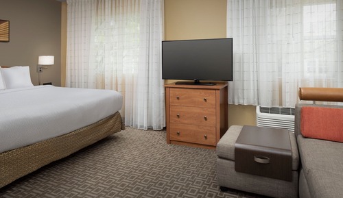 Suite, 1 cama de matrimonio con sofá cama (Mobility Accessible, Roll-in Shower)