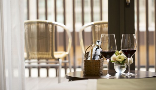 Habitación con 2 camas individuales, terraza