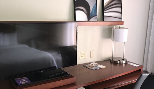 Habitación, 1 cama de matrimonio grande (Mobility/Hearing Accessible, Tub)