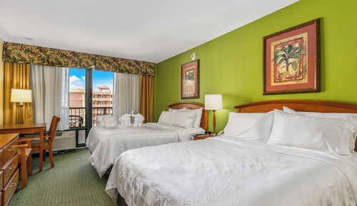 Suite, 2 camas de matrimonio, balcón, vistas a la ciudad