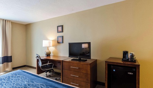 Habitación, 1 cama de matrimonio grande, accesible para personas con discapacidad (Accessible Tub)