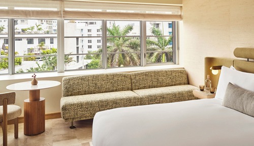 Estudio, 1 cama de matrimonio grande, vistas a la ciudad