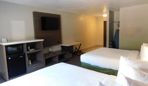 Habitación estándar, 2 camas de matrimonio, accesible para personas con discapacidad, no fumadores