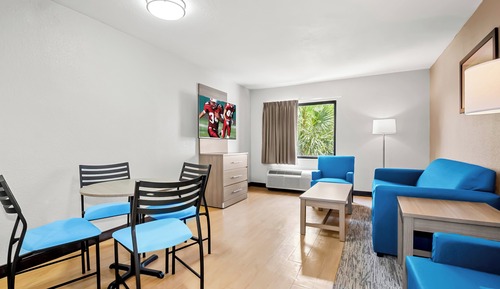 Suite, no fumadores (2 Double Beds & 1 Sofa Bed)