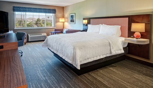 Estudio Confort, 1 cama de matrimonio grande, no fumadores, frigorífico y microondas