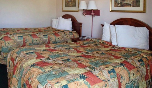 Habitación estándar, 2 camas dobles, fumadores