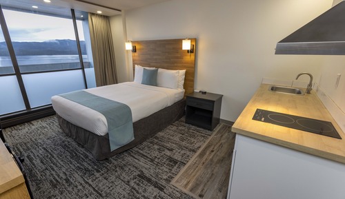 Habitación Deluxe, 1 cama de matrimonio, cocina básica, vistas a la montaña