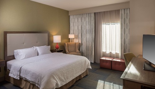 Habitación, 1 cama de matrimonio grande, accesible para personas con discapacidad, bañera