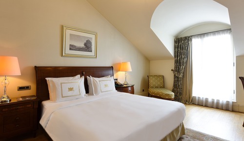 Deluxe Golden Horn Side Room with King Bed