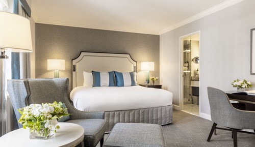 Habitación Deluxe, 1 cama de matrimonio grande, no fumadores (Roll-In Shower, Hearing Accessible)