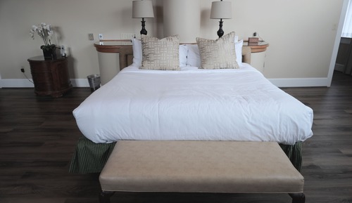 Suite Grand, 1 cama de matrimonio grande con sofá cama, bañera de hidromasaje, vistas a la ciudad