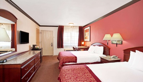 Habitación estándar, 2 camas de matrimonio, accesible para personas con discapacidad