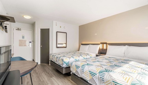 Habitación estándar, 2 camas dobles, no fumadores