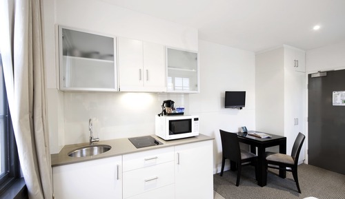Estudio estándar, cocina básica