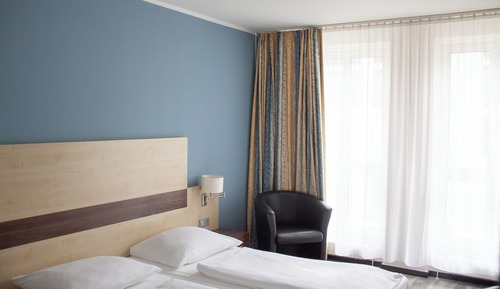 Habitación estándar, 2 camas individuales, balcón, vistas al río