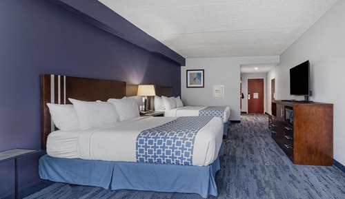 Habitación estándar, 2 camas de matrimonio, no fumadores, frigorífico y microondas (Larger Room)