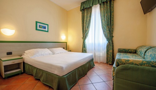 Habitación económica, 1 cama de matrimonio grande, planta baja