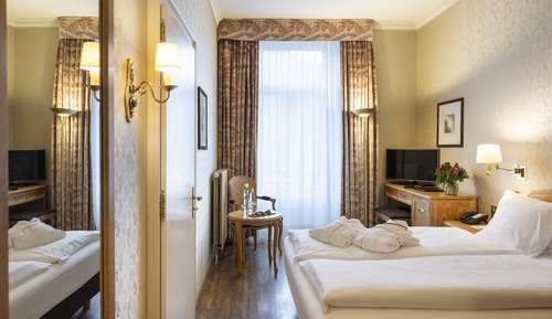 Doppelzimmer Queensize mit Balkon