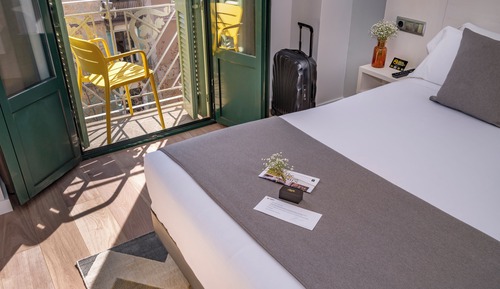 Habitación Confort doble, balcón