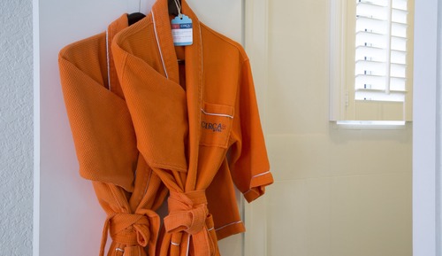 Habitación Deluxe, 1 cama de matrimonio, no fumadores (Comm, Courtyard View)