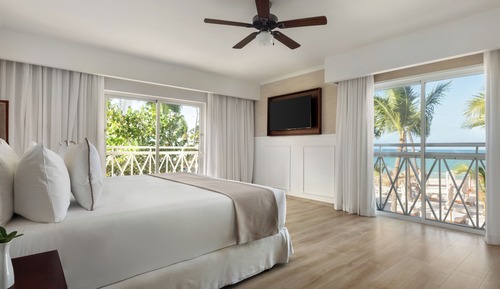 Sun Club 2 bedroom Family Suite Ocean Front