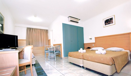 Habitación con 2 camas individuales, vistas al mar