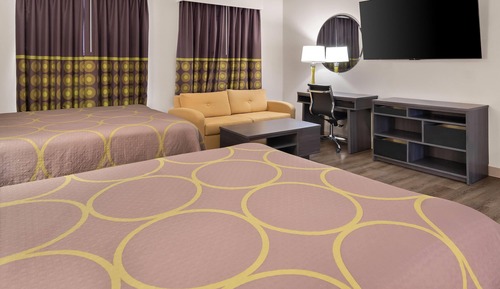 Suite, 2 camas de matrimonio, frigorífico