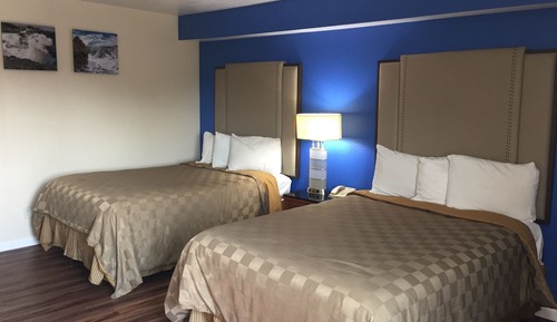 Habitación básica doble, 2 camas dobles, no fumadores