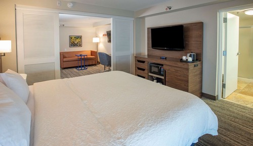 Suite 1 hab., matrimonial grande, n/f