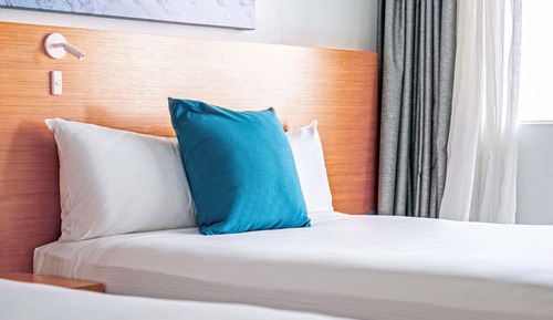 Habitación estándar doble, 2 camas dobles, vistas a la piscina