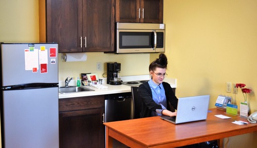 Estudio, 1 cama de matrimonio con sofá cama (Mobility/Hearing Access, Roll-In Shwr)