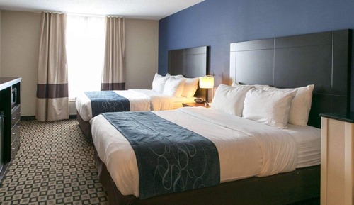 Suite, no fumadores (2 Queen beds With Sofa bed)