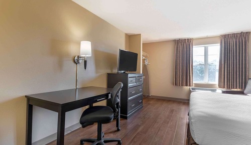 Estudio, 1 cama de matrimonio grande